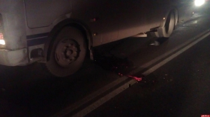 Ավտոմեքենան անցել է ոտնաթաթի վրայով