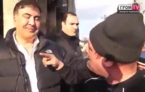 На Майдане Саакашвили задали «неудобный» вопрос