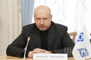 Турчинов попросил у партнеров Украины военно-технической поддержки