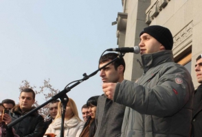 «ՁԵՌՔՆԵՐԴ ՀԵՌՈՒ՛ ժողովրդի ապրուստից դու՛ք, ՀԱՆՑԱԳՈՐԾՆԵ՛Ր, որ իշխանության եք»