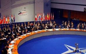 Президент Чехии призвал НАТО разместить войска на Украине в случае вторжения России