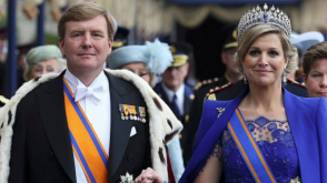 Зарплату короля Нидерландов могут урезать в четыре раза