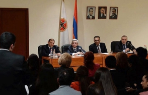 Սերժ Սարգսյան. «Կգնամ, նախագահականին քիչ զիջող ՀՀԿ–ի գրասենյակում կնստեմ, կաշխատեմ»