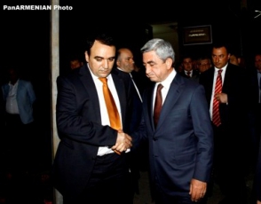 Իրար արժանի գործիչներ