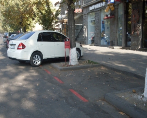 Լևոն Զուրաբյան. «Խորտակվող նավի կայմն են ներկում»