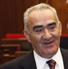 Սերժ Սարգսյանը ներկայացրել է Գալուստ Սահակյանին