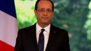Президент Франции прибыл в Армению