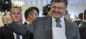 Ուկրաինայի ԿԸՀ. «Պորոշենկոն ձայների  54,46%–ով առաջատարն է»