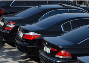 Каждая служебная машина правительства РА ежедневно расходует бензин на 14 тыс. драмов