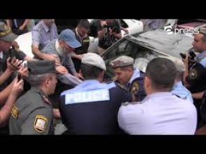 Во время судебного заседания по делу Шанта Арутюняна…