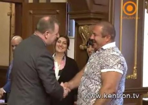 Председатель ППА Гагик Царукян встретился с послом Литвы в РА