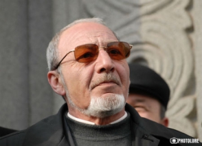 Պատգամավորները մեկ րոպե լռությամբ հարգեցին Սամվել Գևորգյանի հիշատակը