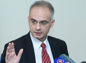 Լևոն Զուրաբյանն անդրադարձել է Ս. Սարգսյանի հարցազրույցին