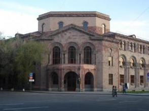 Մանվել Բադալյան. «Ֆիննախում  աշխատողներին աշխատանքից ազատելն օրենքի սահմաններում է եղել»