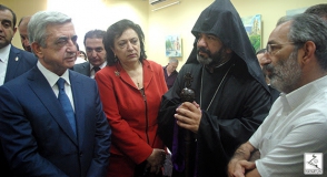 Սերժ Սարգսյանը այցելել է Թբիլիսիի Սուրբ Էջմիածին եկեղեցի