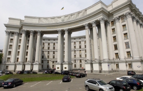 В администрации Порошенко допускают возможность разрыва дипотношений с Россией