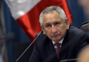 Премьер-министр Перу подал в отставку из-за скандала с помощником