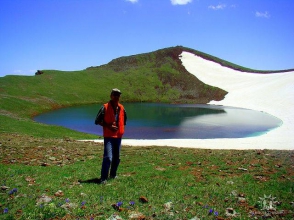 ՀՀ  ժուռնալիստների  միության  ոսկե մեդալ մարզային ծառայության գիտաշխատողին