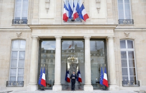 Նոր Կառավարությունը Ֆրանսիայում անցնում է իր պարտականություններին