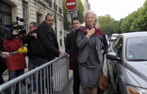 Во Франции предъявлены обвинения главе МВФ Кристин Лагард