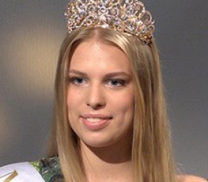 «Мисс Москва-2014» не прошла тест для третьеклашек
