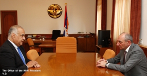 Бако Саакян принял председателя партии «Наследие» Раффи Ованнисяна