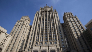 Санкции не заставят изменить принципиальную позицию России – МИД РФ