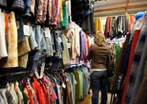 Տոնավաճառի աշխատակիցները բողոքի գործողություն են իրականացնում