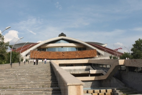 Մարզահամերգային համալիրը ստացել է զորամասի կարգավիճակ. Կարեն Դեմիրճյանի անունն էլ հանվել է