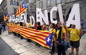 Правительство Испании обжалует в суде закон о проведении опроса о суверенитете Каталонии