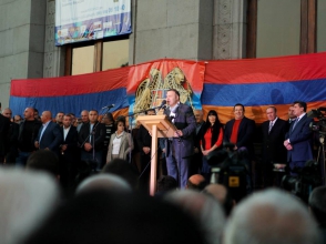 Քաղաքացիների տեսակետները հոկտեմբերի 24-ին կայանալիք հանրահավաքի վերաբերյալ