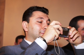 Էդուարդ Շարմազանովին՝ «This is Armenia»