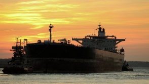 Китай спустил на воду свой крупнейший нефтяной танкер