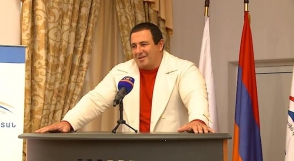 Հարյուրավոր ուսանողներ «Գագիկ Ծառուկյան» հիմնադրամի անվանական կրթաթոշակի արժանացան (տեսանյութ)