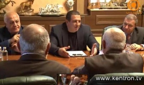 Գագիկ Ծառուկյանն ընդունել է Սոցիալիստական կուսակցության ներկայացուցիչներին