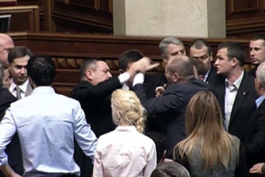 Первая потасовка в новой Верховной раде