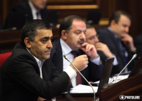 Հիմա էլ ԱԺ 5 ոչիշխանական խմբակցությունները ՀՅԴ–ում են