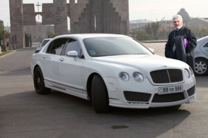 Օֆշորի գործով առայսօր չեն հարցաքննվել ո́չ Տիգրան Սարգսյանը, ո́չ Նավասարդ Կճոյանը