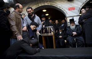 Երուսաղեմում սկսվել է Փարիզի հրեական սուպերմարկետում ահաբեկչության զոհերի հուղարկավորությունը