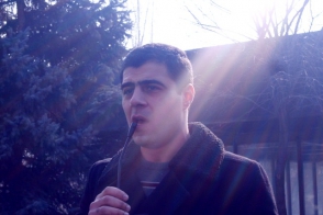 «Դ!եմ եմ» անդամ. «Խնդիրը նստած է Բաղրամյան 26–ում, ոչ թե Ռուսաստանի դեսպանատանը» (տեսանյութ)