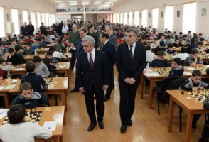 Серж Саргсян посетил Шахматную академию