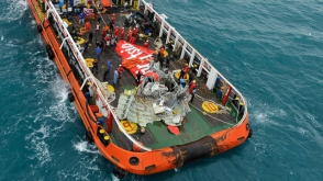 В Яванском море началась операция по подъему фюзеляжа самолета «AirAsia»