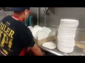 Как помыть 500 тарелок за 5 минут