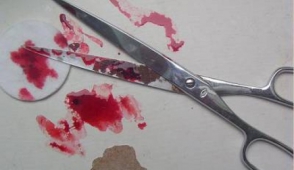 Աղջիկը փորձել է ինքասպան լինել հարևանի տղայի պատճառով