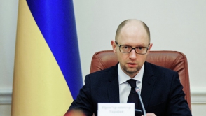 Яценюк пригрозил послать российский фильм о Крыме в Гаагский трибунал
