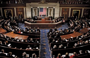 Конгресс США призвал Обаму начать поставки оружия Украине