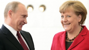Путин приветствовал намерение Меркель посетить Москву 10 мая