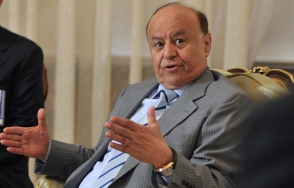 Силы йеменских мятежников вошли в Аден, президент бежал из города