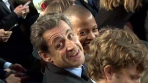 Партия Саркози одержала победу на выборах в местные органы власти во Франции (видео)
