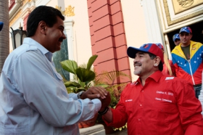Վենեսուելայի նախագահը ՖԻՖԱ–ի նոր նախագահի պաշտոնում Մարադոնային է տեսնում